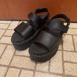 Doc marten voss platform sandals